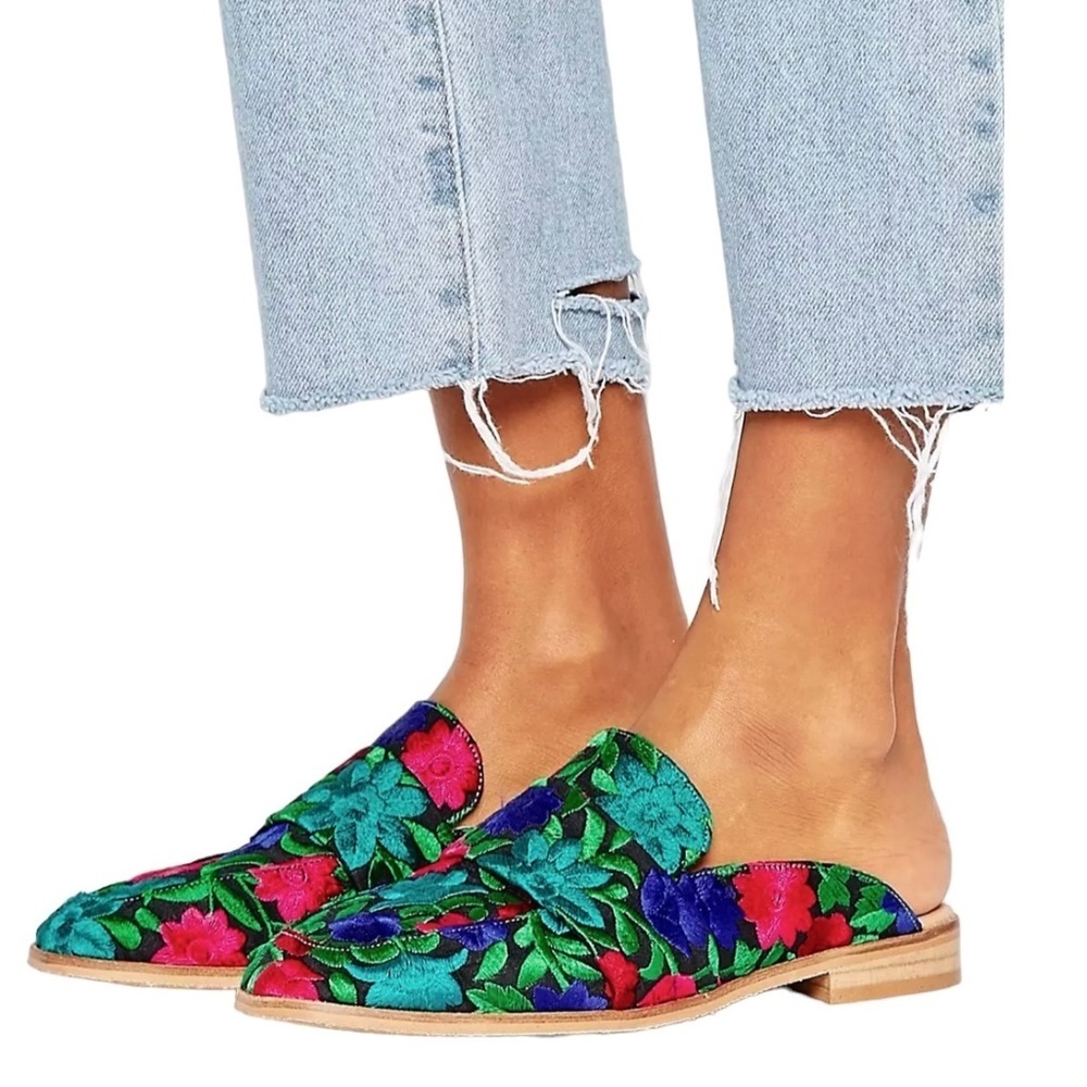 FREE PEOPLE At Ease Embroidered Brocade Slip On Flat Loafer Mules